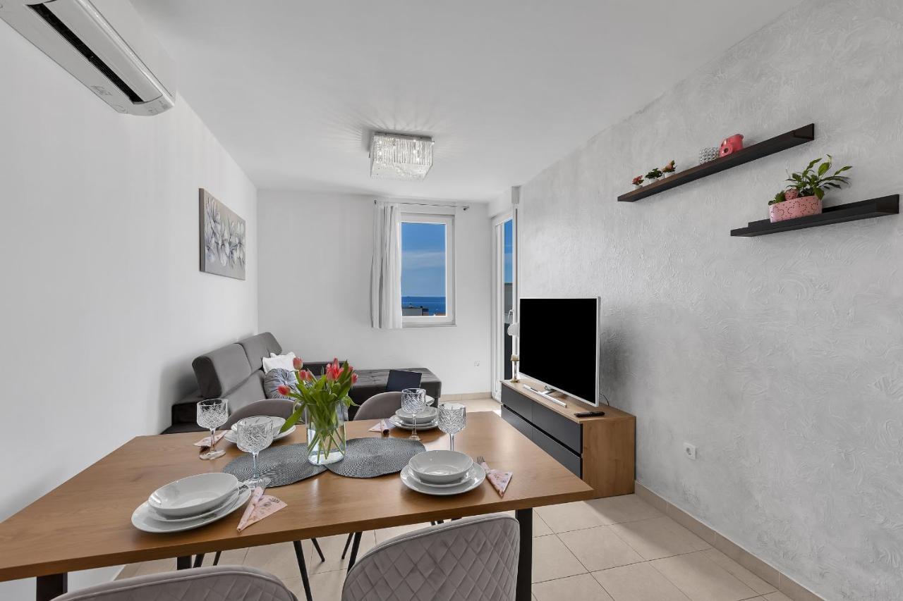 Apartman Magnolia มาคาร์สกา ภายนอก รูปภาพ